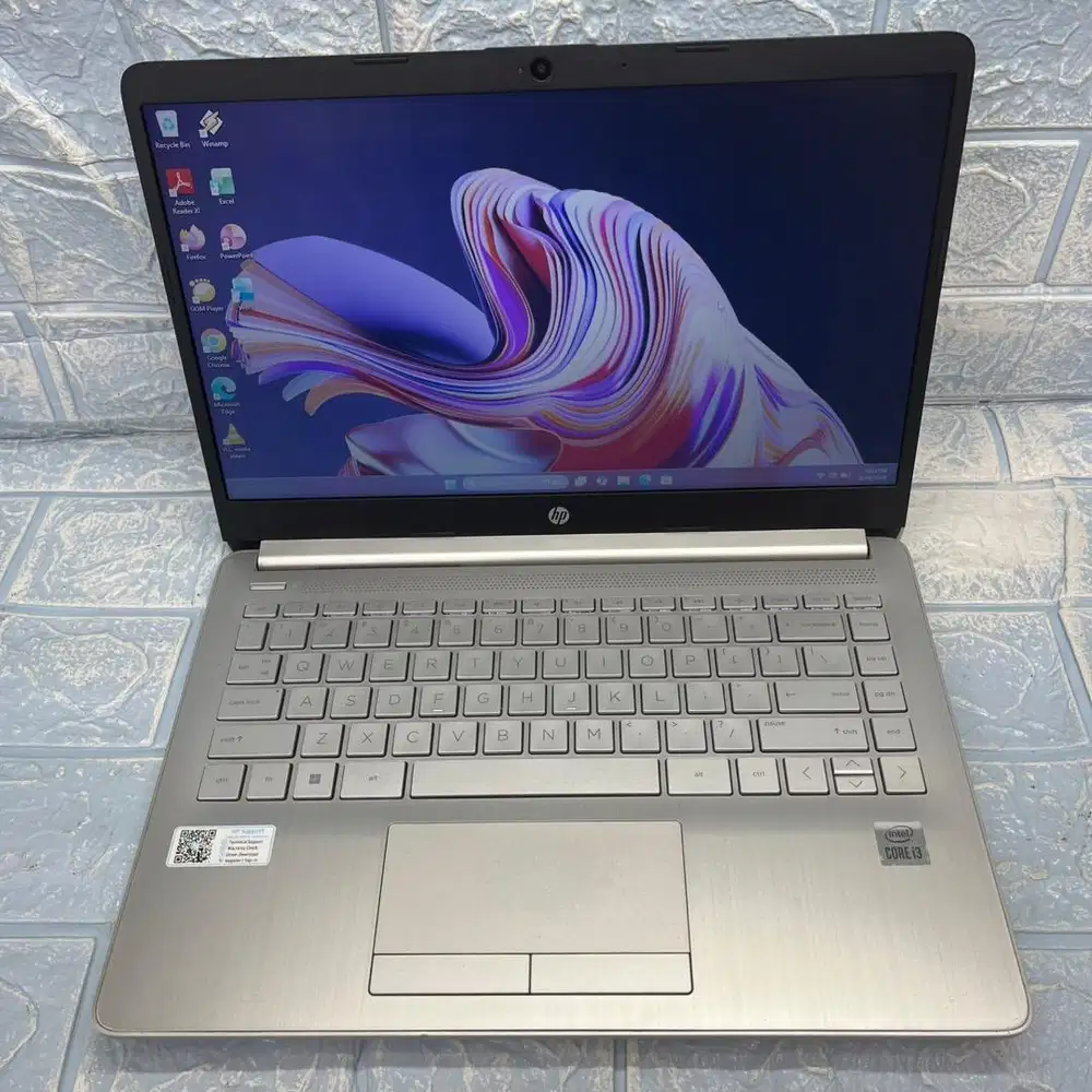 LAPTOP HP 14s-cf2xxx Intel core i3-10110U RAM 4GB SSD 256 GB