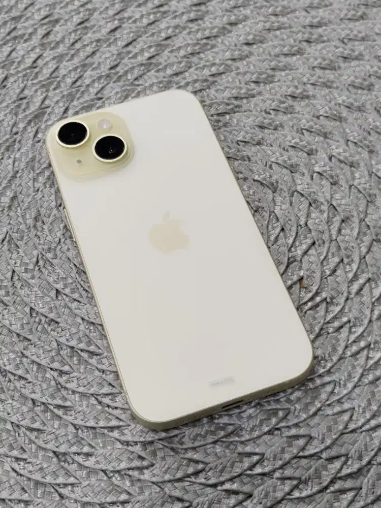 IPhone 15 128 Gb Yellow Garansi Resmi Aktif || BH 95%