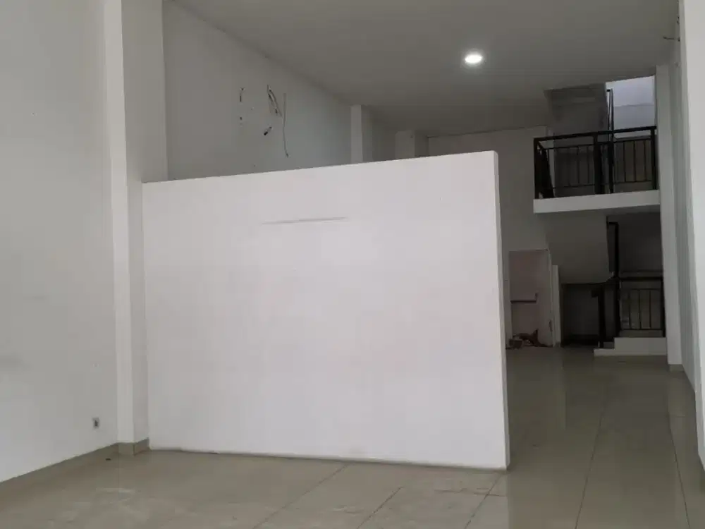 Ruko Premium 3 Lantai Jakarta Garden City – Cocok untuk Kantor, Kursus & Ekspedisi