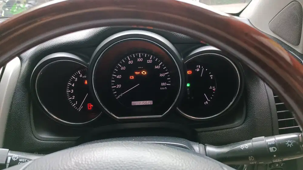 Toyota Harrier 2010 Bensin