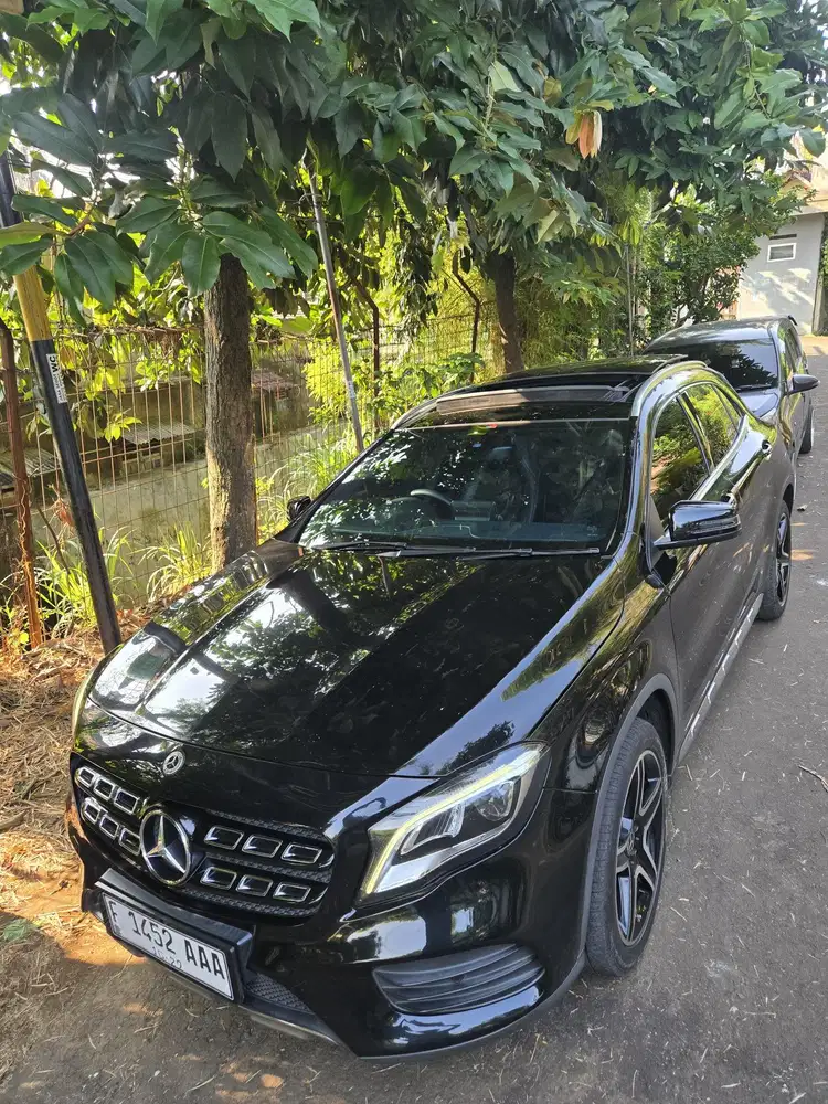 Mercedes-Benz GLA200 2019 AMG