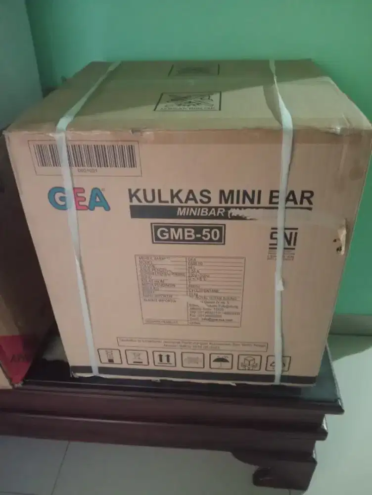 Kulkas Mini Bar Merk GEA GMB-50