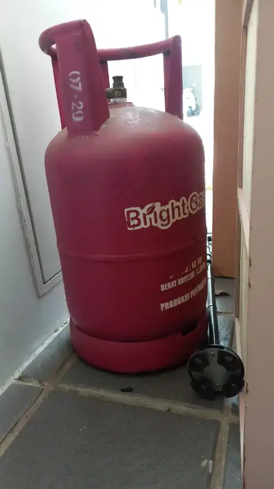 Tabung gas 12 kg kosong pink