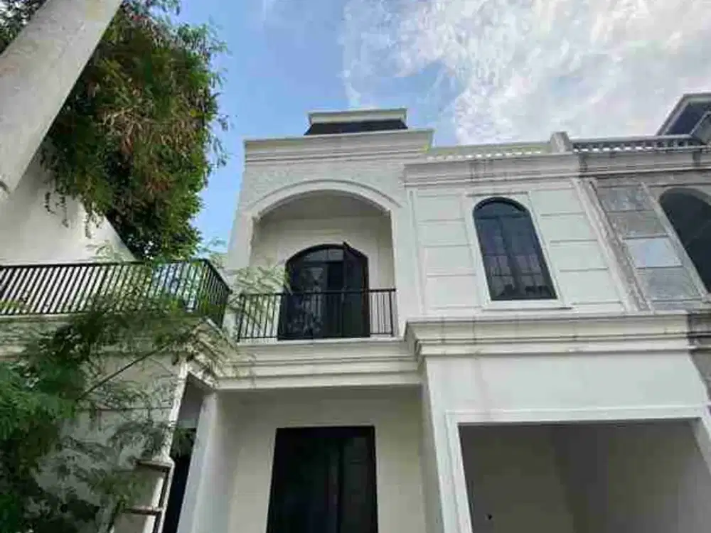 Dijual rumah Type American Classic Cinere