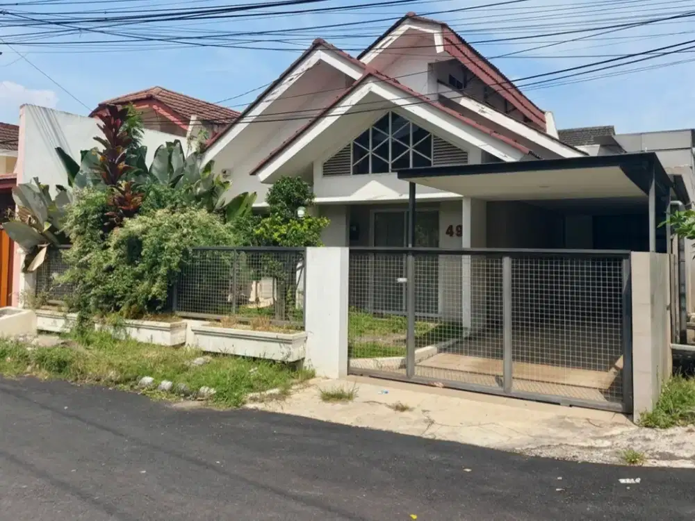 Rumah Hook 2 Lantai Di Komplek Sanggar Hurip Kawaluyaan