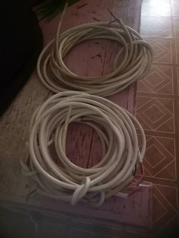 Kabel listrik bekas, panjang 14 meter