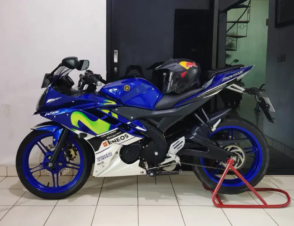 Yamaha R15 V2 movistar 2017 spesial edisi
