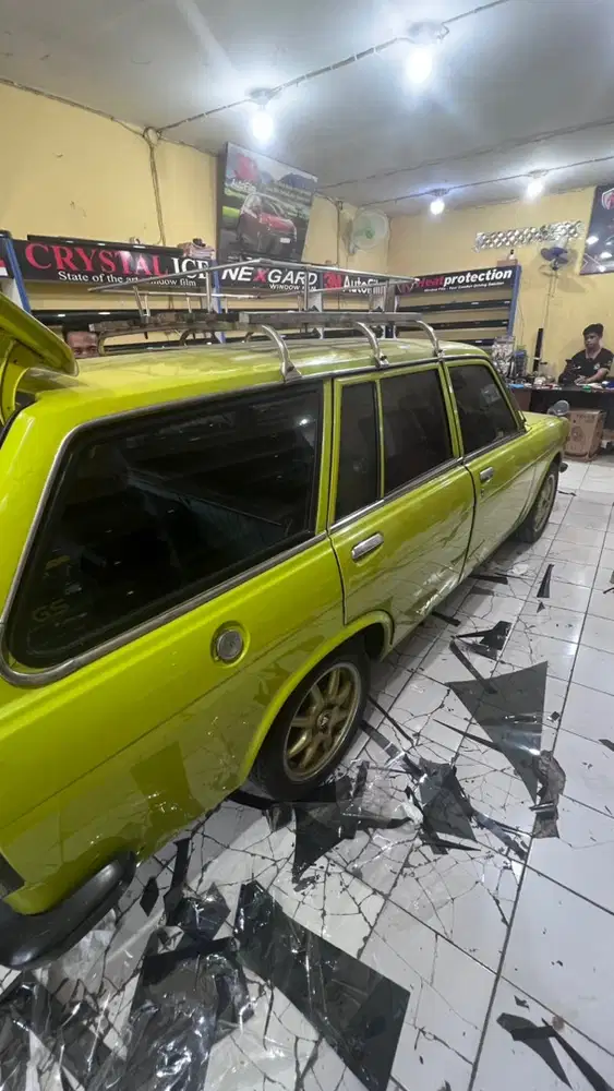 Klasik dan Antik Klasik dan Antik 1990 Bensin