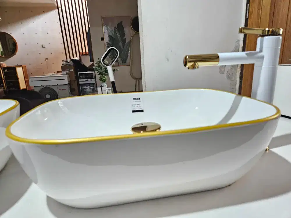 Washtafel Set Putih Emas