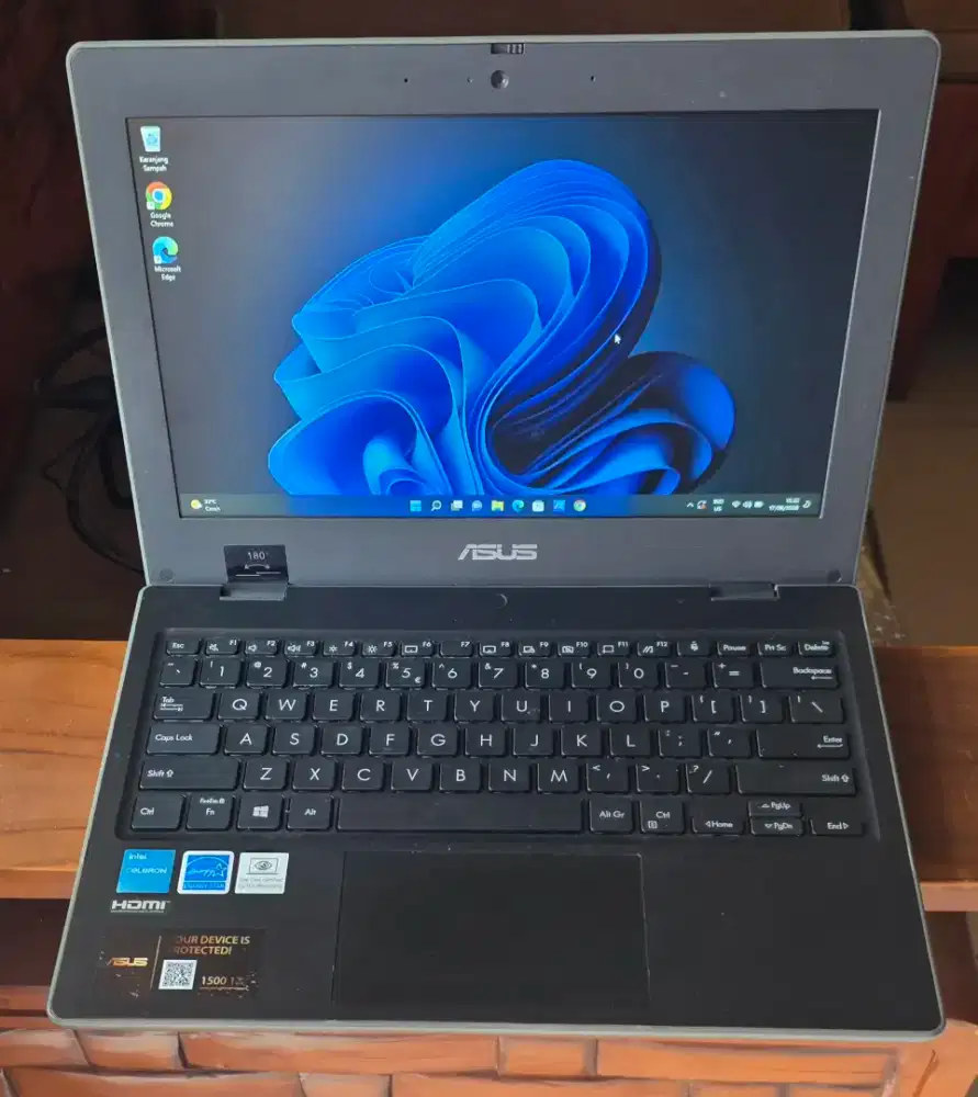 Laptop asus br1100cka