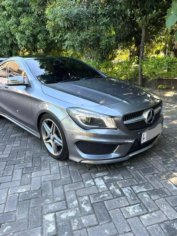Mercedez Benz CLA 200 2015 Abu Abu