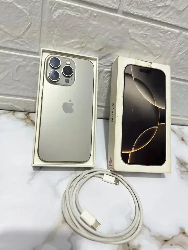 IPHONE 16 PRO 256GB RESMI IBOX
 FULL ORI
BH 91% 
MULUS LIKE NEW 99%