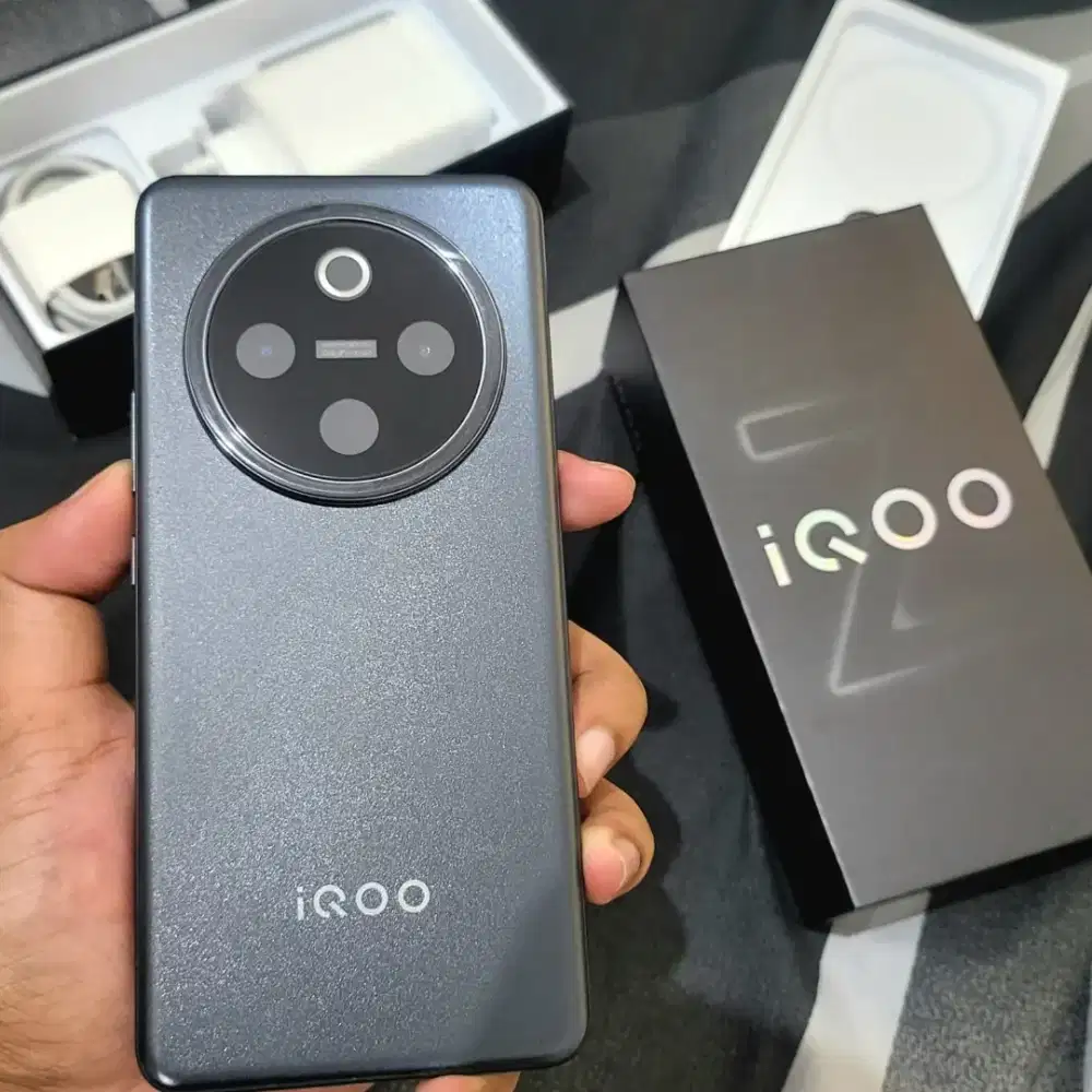 iQOO Z10 5G 8/256 Garansi On