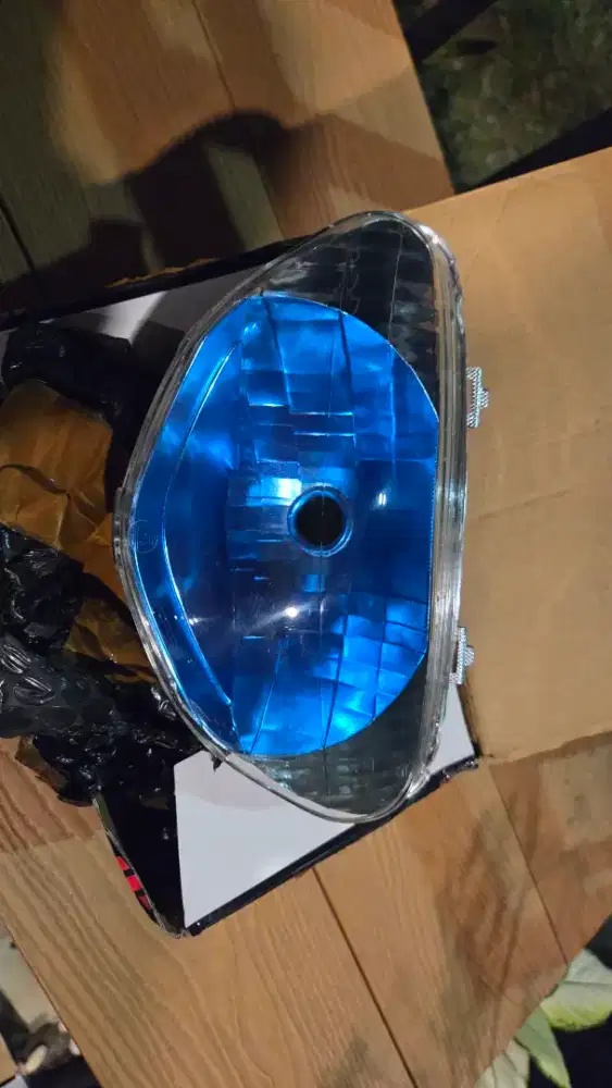 Reflektor lampu depan mio sporty