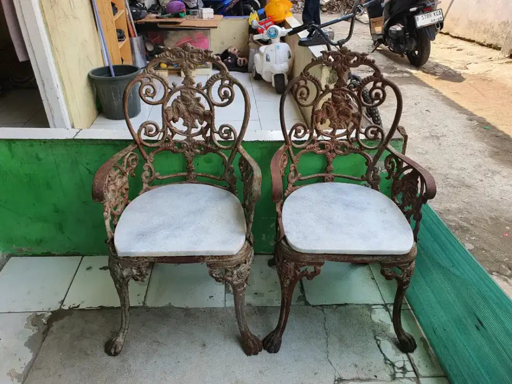 2 pcs Kursi taman