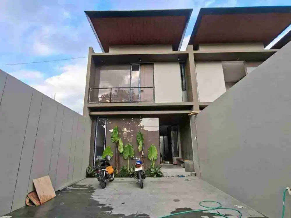 Rumah Mewah Tropis Modern Full Furnish Kolam Renang Di JL. Kaliurang km 9,5