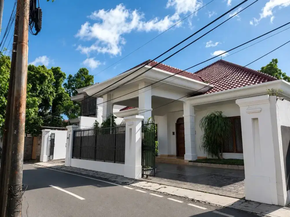LEBAK BULUS RUMAH DIJUAL CEPAT LUAS TANAH 705 M2 NEGO SAMPE DEAL