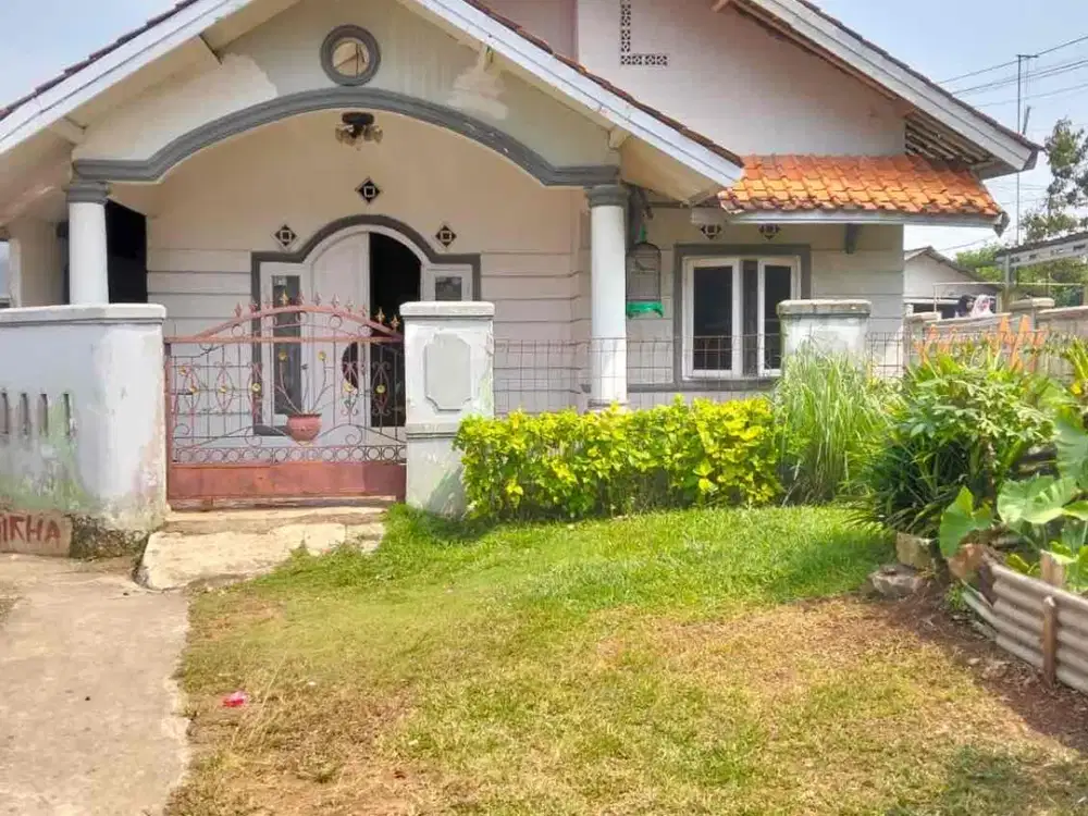 RUMAH MURAH SIAP HUNI DAN STRATEGIS DEKAT JALAN RAYA PARUNG BOGOR