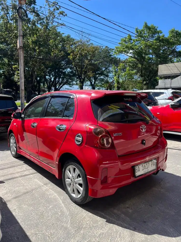 Yaris E 2012 .DP 20