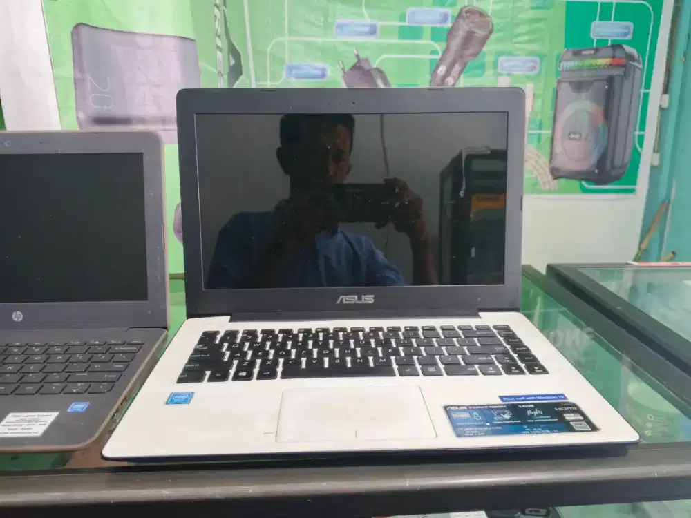 Laptop Asus 14in