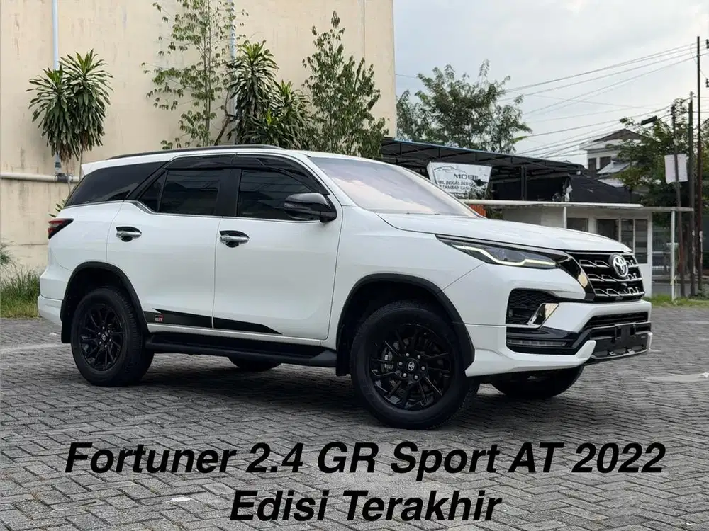 TOYOTA FORTUNER 2.4 VRZ GR SPORT AT 2022 Edisi Terakhir