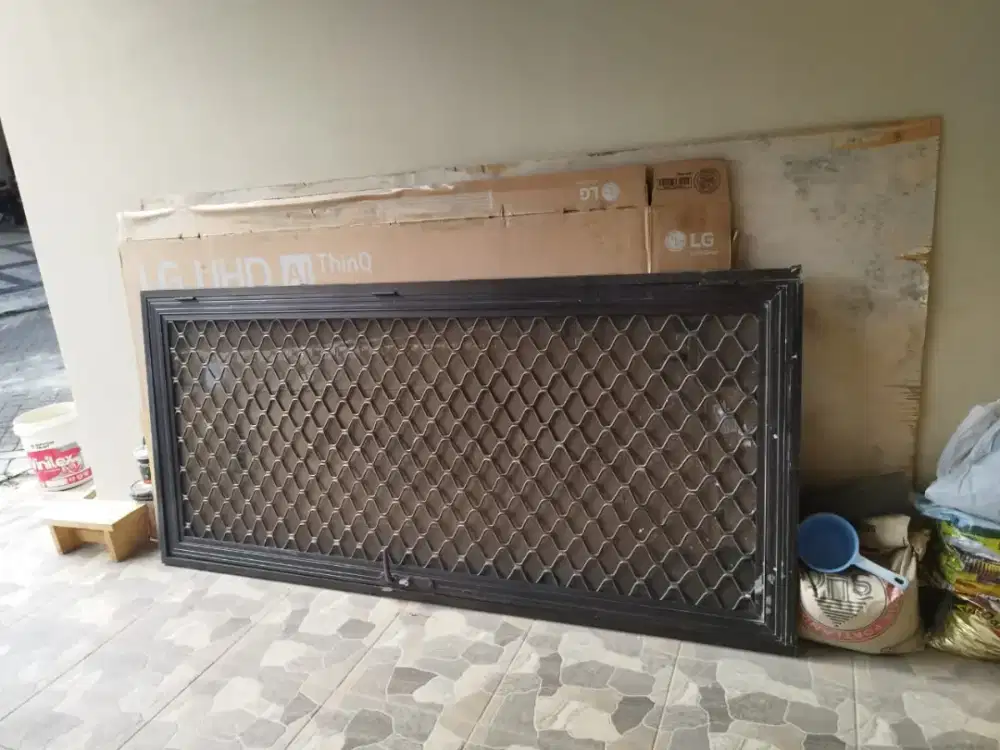 Jual Pintu Besi Kawat Nyamuk Bekas