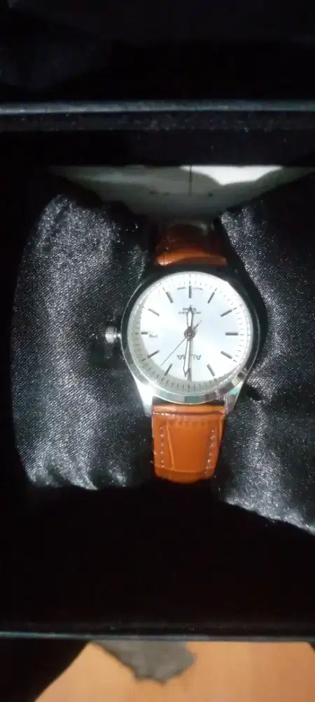 Jam tangan Alba
