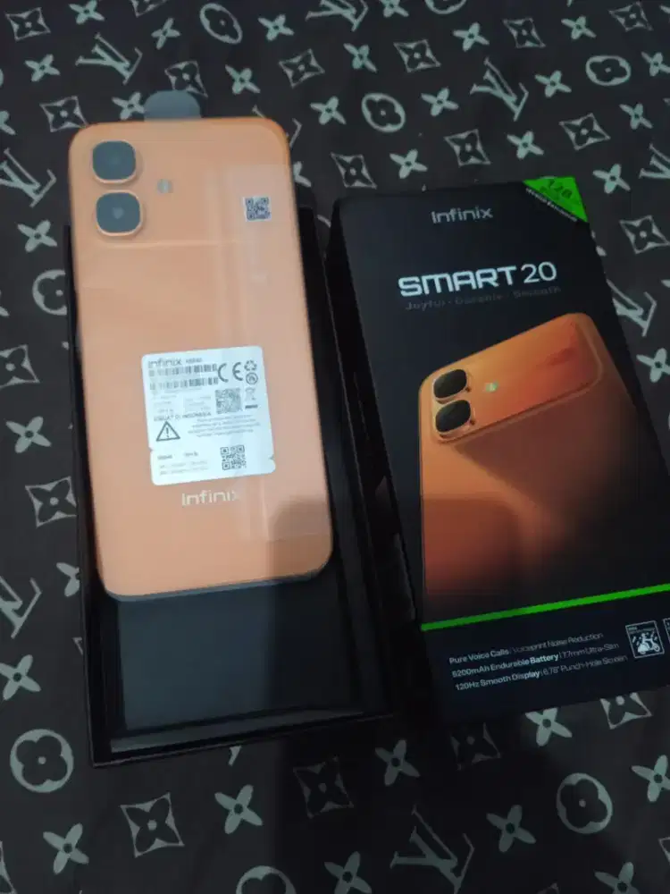 Di jual Infinix smrt 20 ram 4+4/128 komplit msh garansi no minus