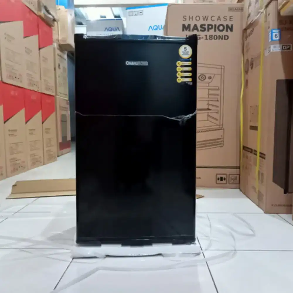 Bisa Cicilan.Changhong Kulkas Portable 92 Liter CBC-100 BLACK~Mini Bar