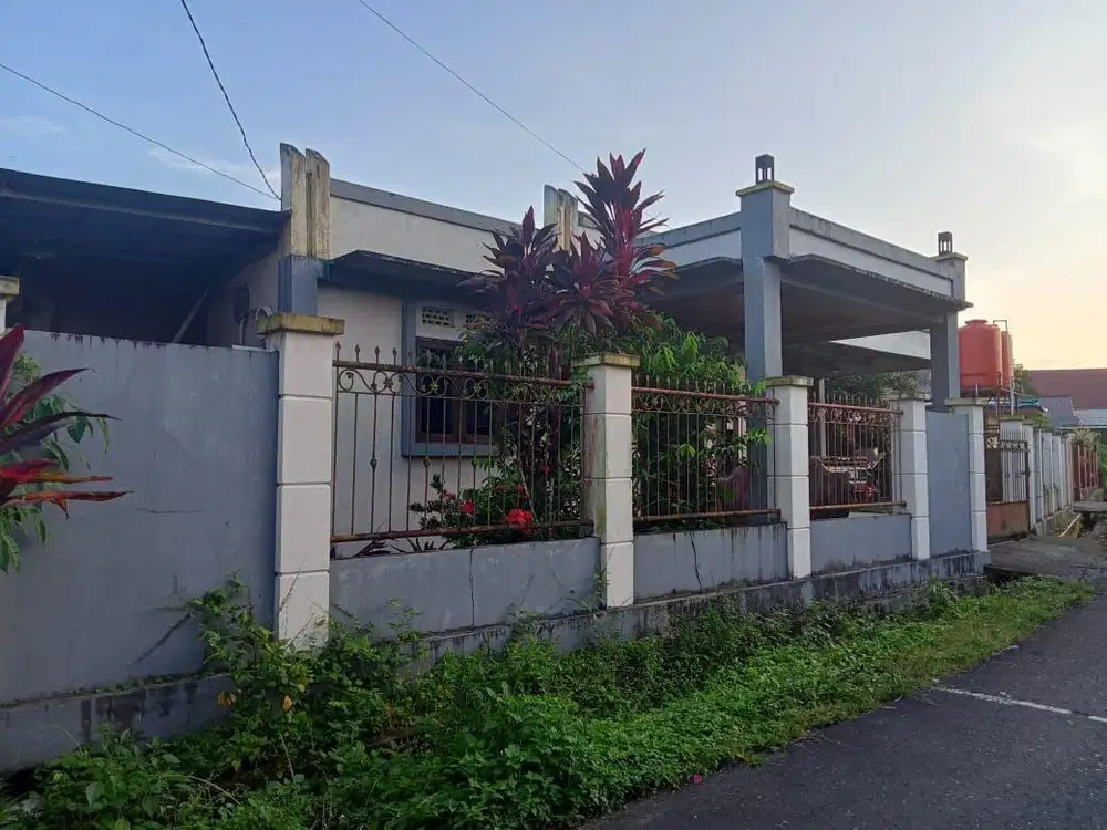 DIJUAL RUMAH DI PANIKI DUA KOTA MANADO (bebas banjir)