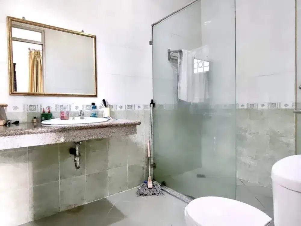 Dijual Rumah Boulevar di Kota Wisata
