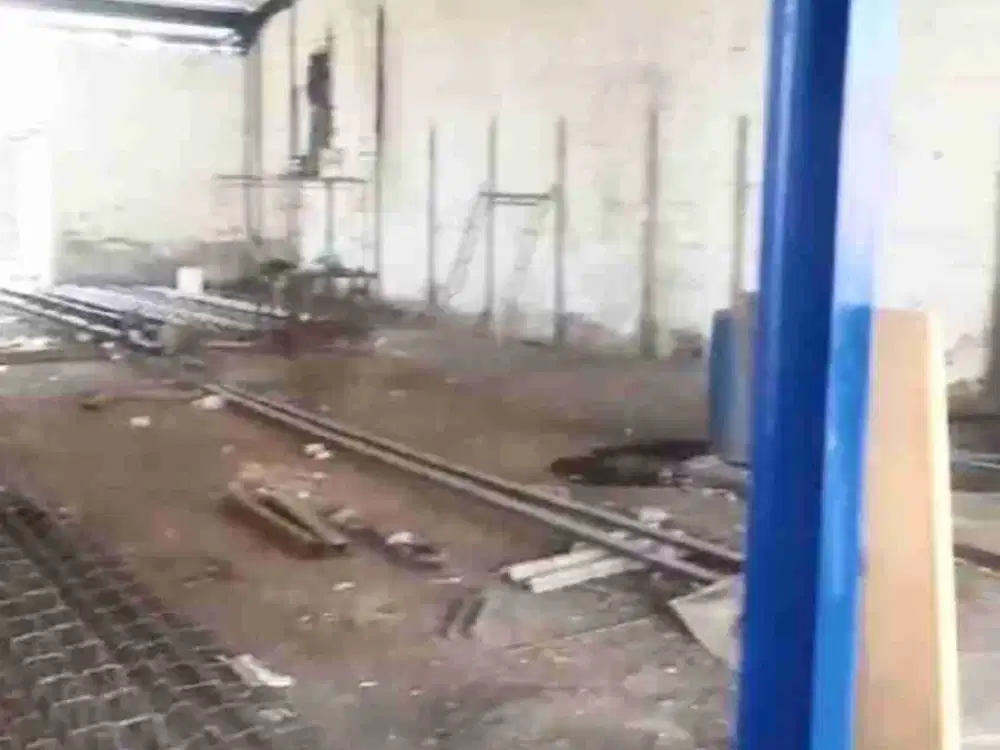 DISEWAKAN GUDANG BARU RENOVASI STRATEGIS DI TIPAR CAKUNG, JAKARTA TIMUR