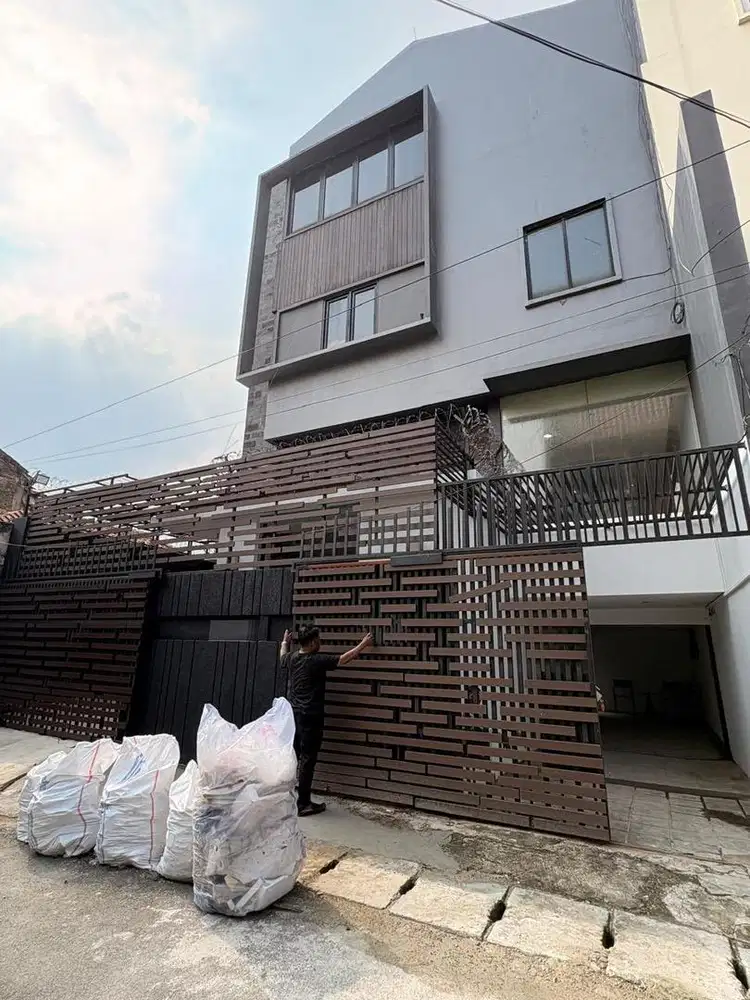 Disewakan rumah mewah di permata hujau, jakarta selatan
