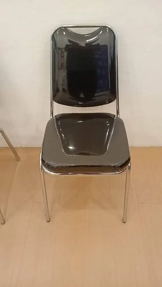 Kursi Tunggu Pesta Warna Hitam