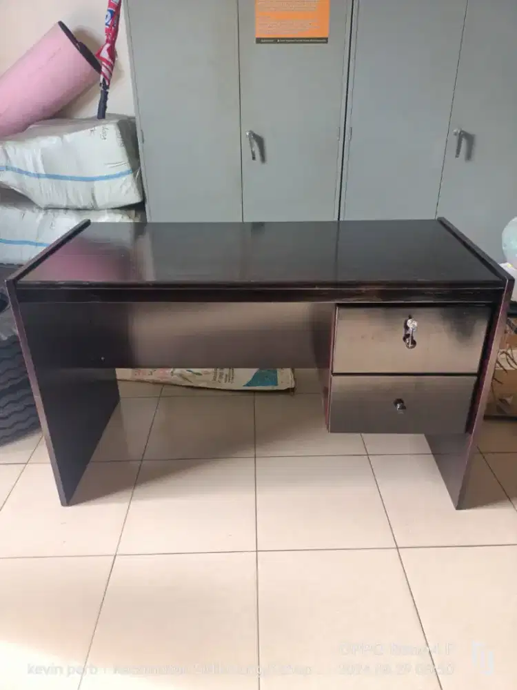 Meja Tulis kantor Kayu