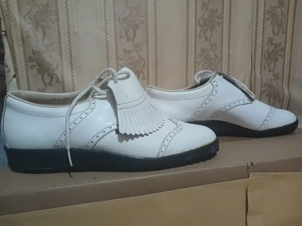 Jual sepatu golf wanita merek CONTAX