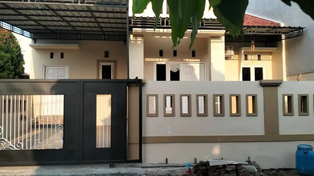 Dikontrakan Rumah per Tahun untuk Keluarga