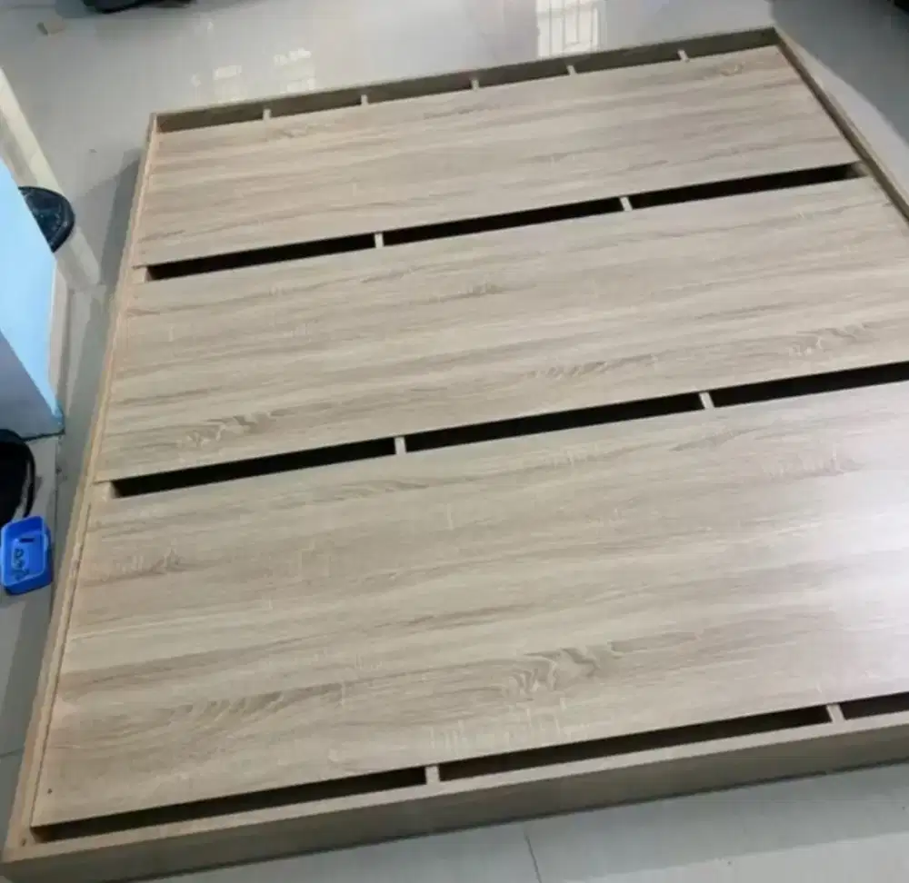 DIPAN KAYU MINIMALIS