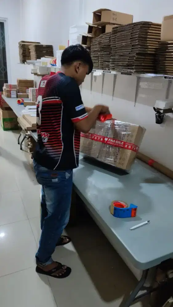 DICARI KARYAWAN GUDANG ONLINE