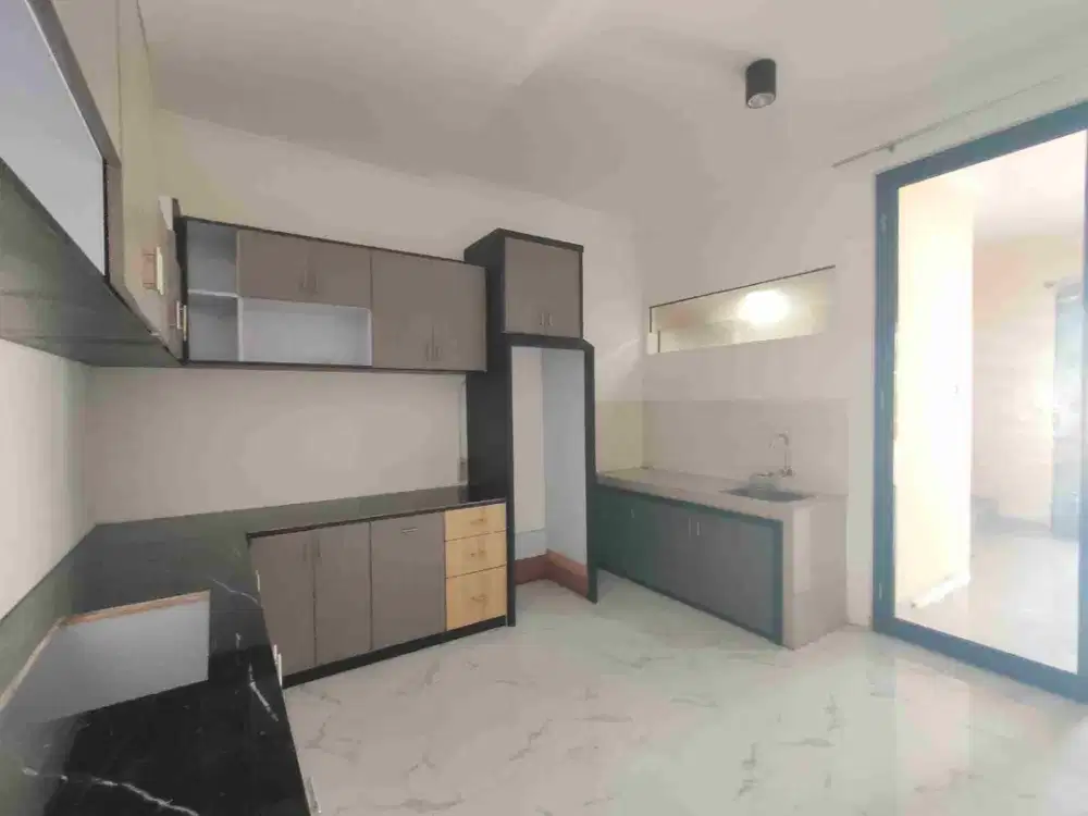 Rumah Mewah Tunggul Wulung Boulevard Kota Malang