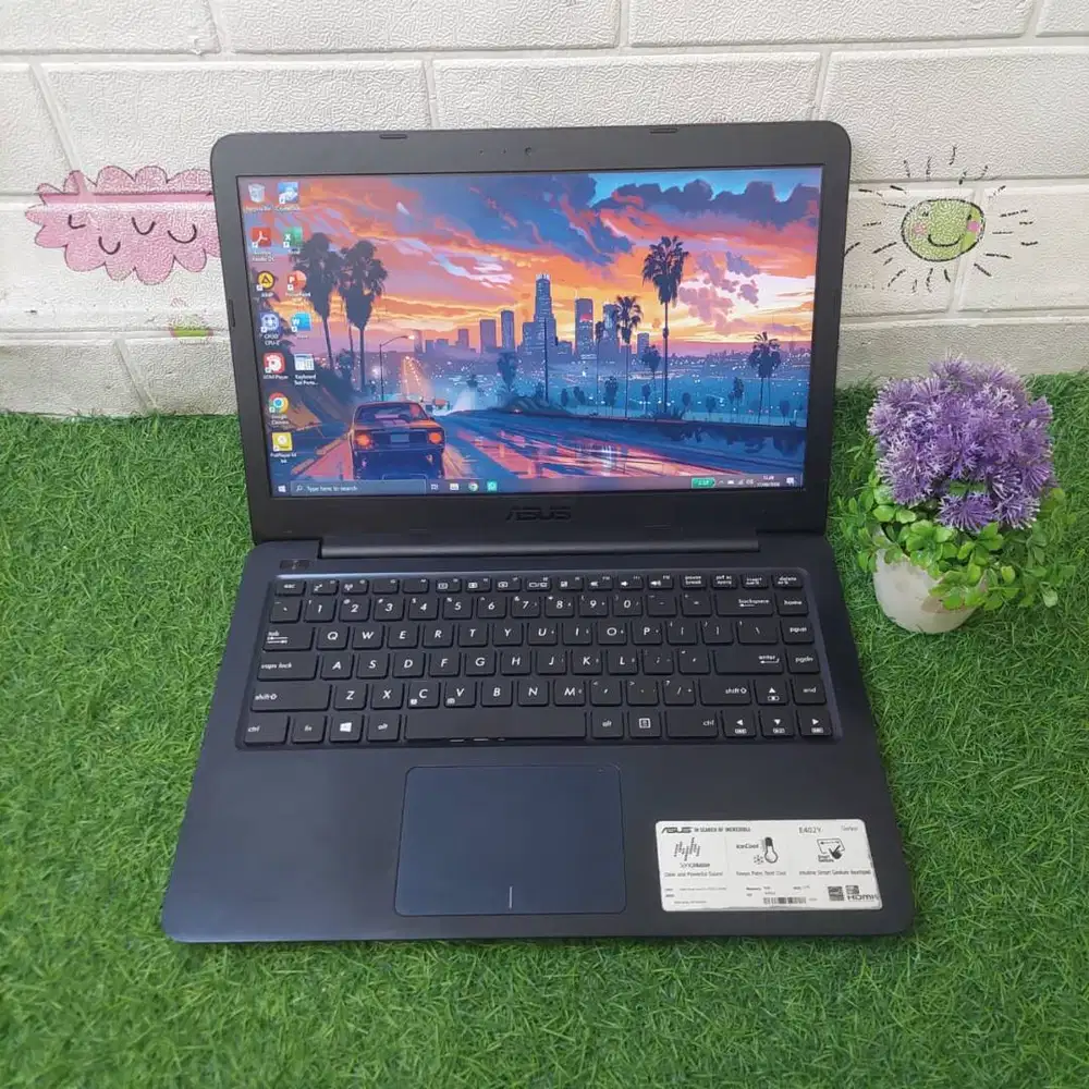 ASUS VIVOBOOK E402Y AMD E2-7015 RADEON R2 RAM 4GB SSD 128GB