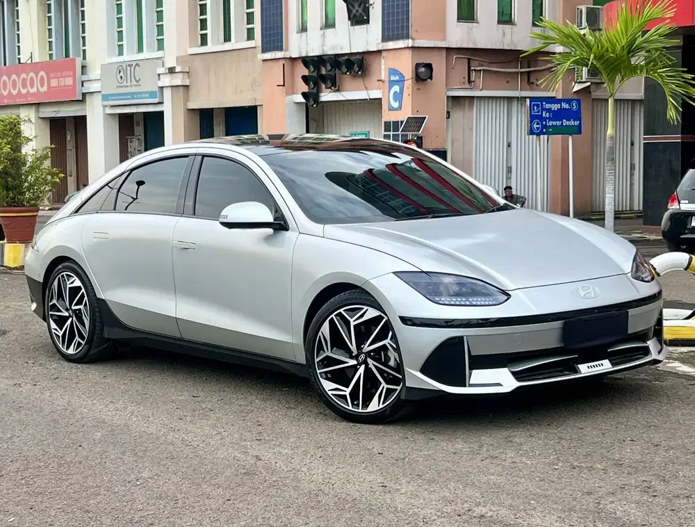 HYUNDAI IONIQ 6 TAHUN 2023