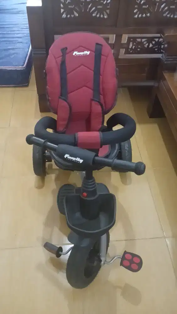 Sepeda Anak Family Roda 3 Supreme Clarte F 960