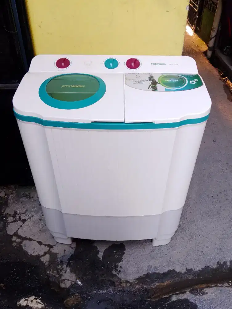 Mesin cuci Polytron 7kg