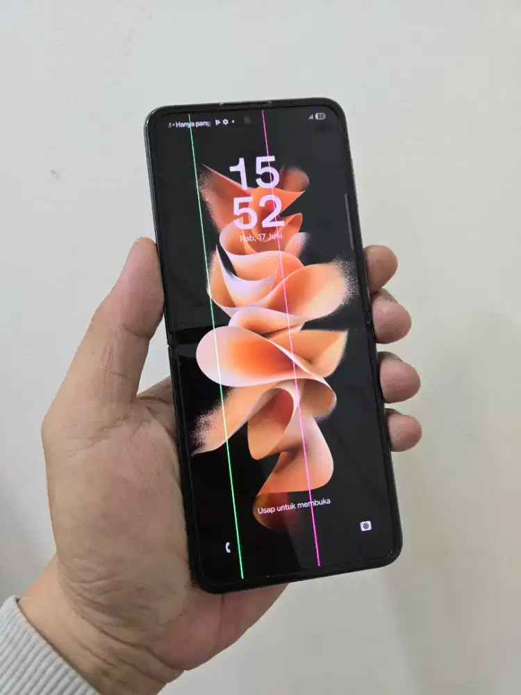 Samsung Z Flip 3 Ram 8/128 resmi SEIN minus garis aja
