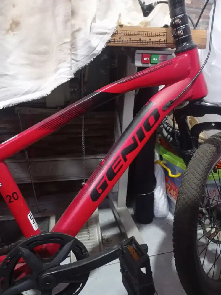 sepeda bmx genio 20 inch