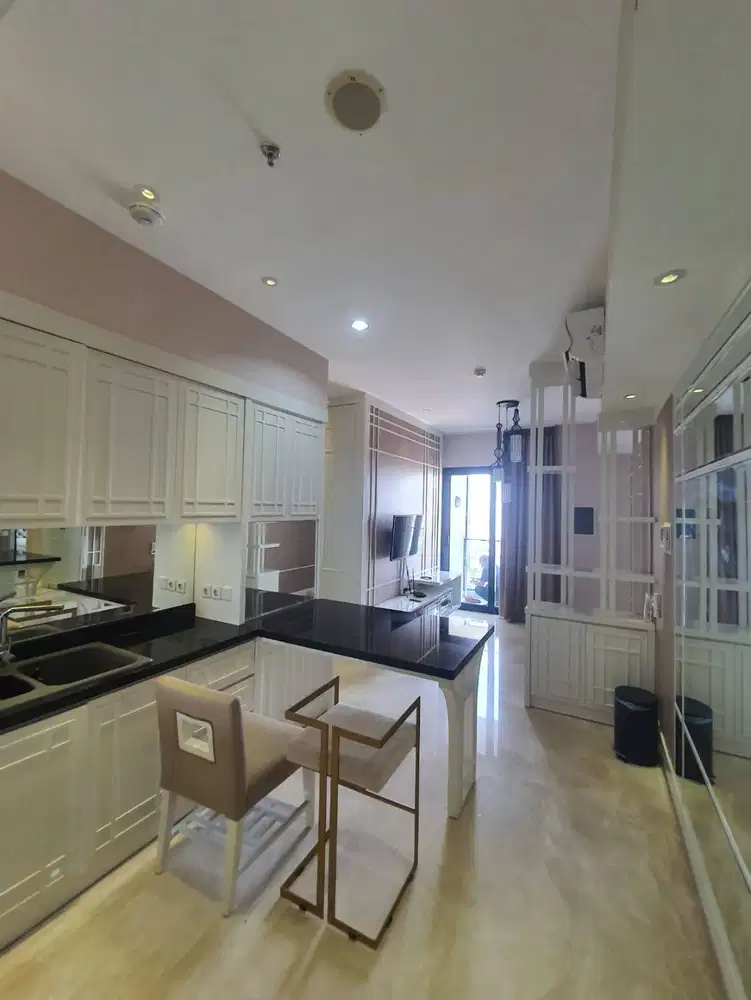 Disewakan Apartement The Peak Tunjungan Plaza Full Furnished Mewah