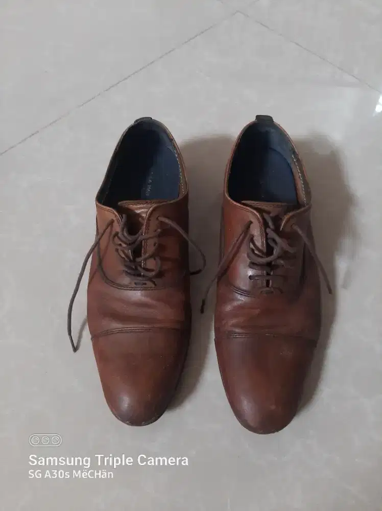 Sepatu ZARA man