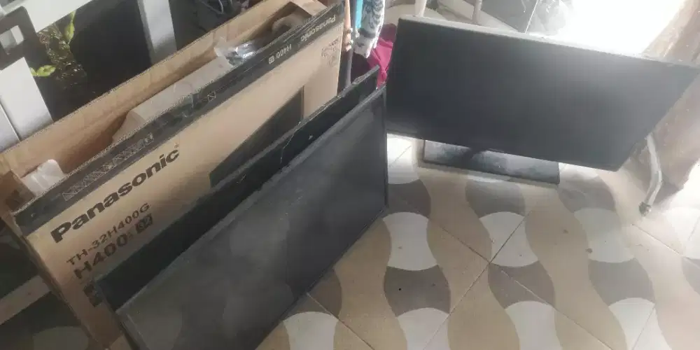 TV Panasonic 32 in pecah layar