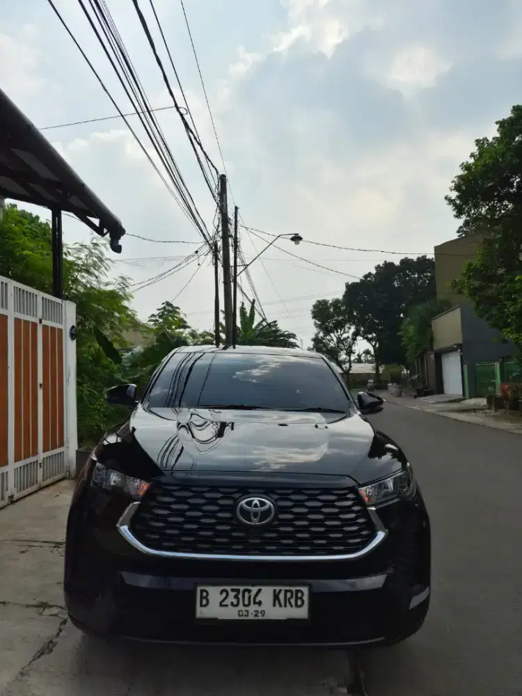 DIJUAL — Toyota Innova Zenix G Hybrid 2024 | Hitam | KM 45.000